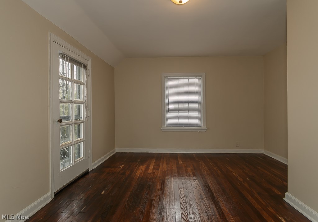 3729 Pennington Road Cleveland, OH 44120 - Photo 17 of 30