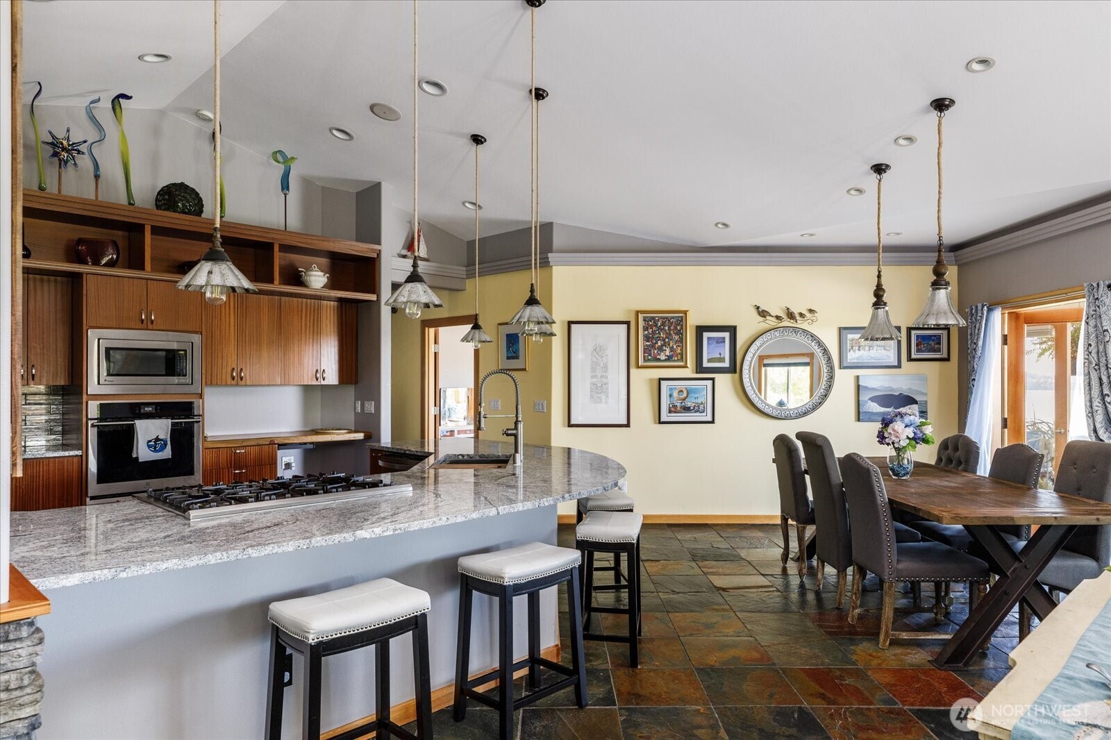 2011 Armstrong Road Coupeville, WA 98239 - Photo 11 of 38 Gallery Image 11