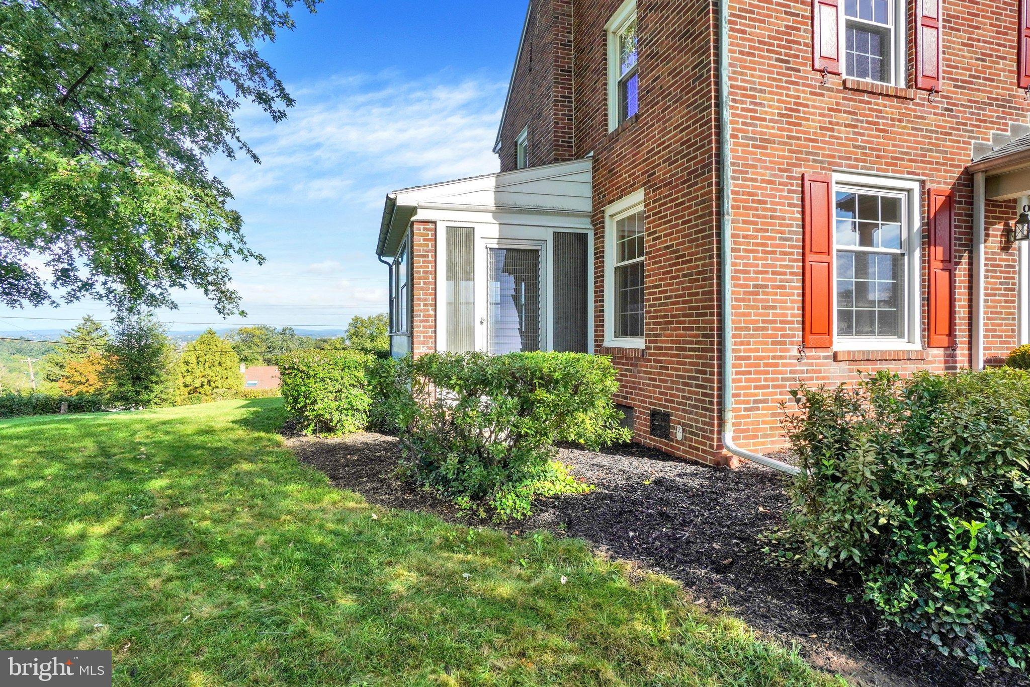 303 Edgehill Road York, PA 17403 - Photo 23 of 28 Gallery Image 23