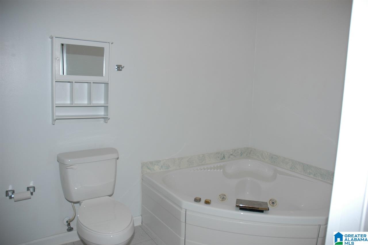 829 Twin Ridge Drive Gardendale, AL 35071 - Photo 13 of 38