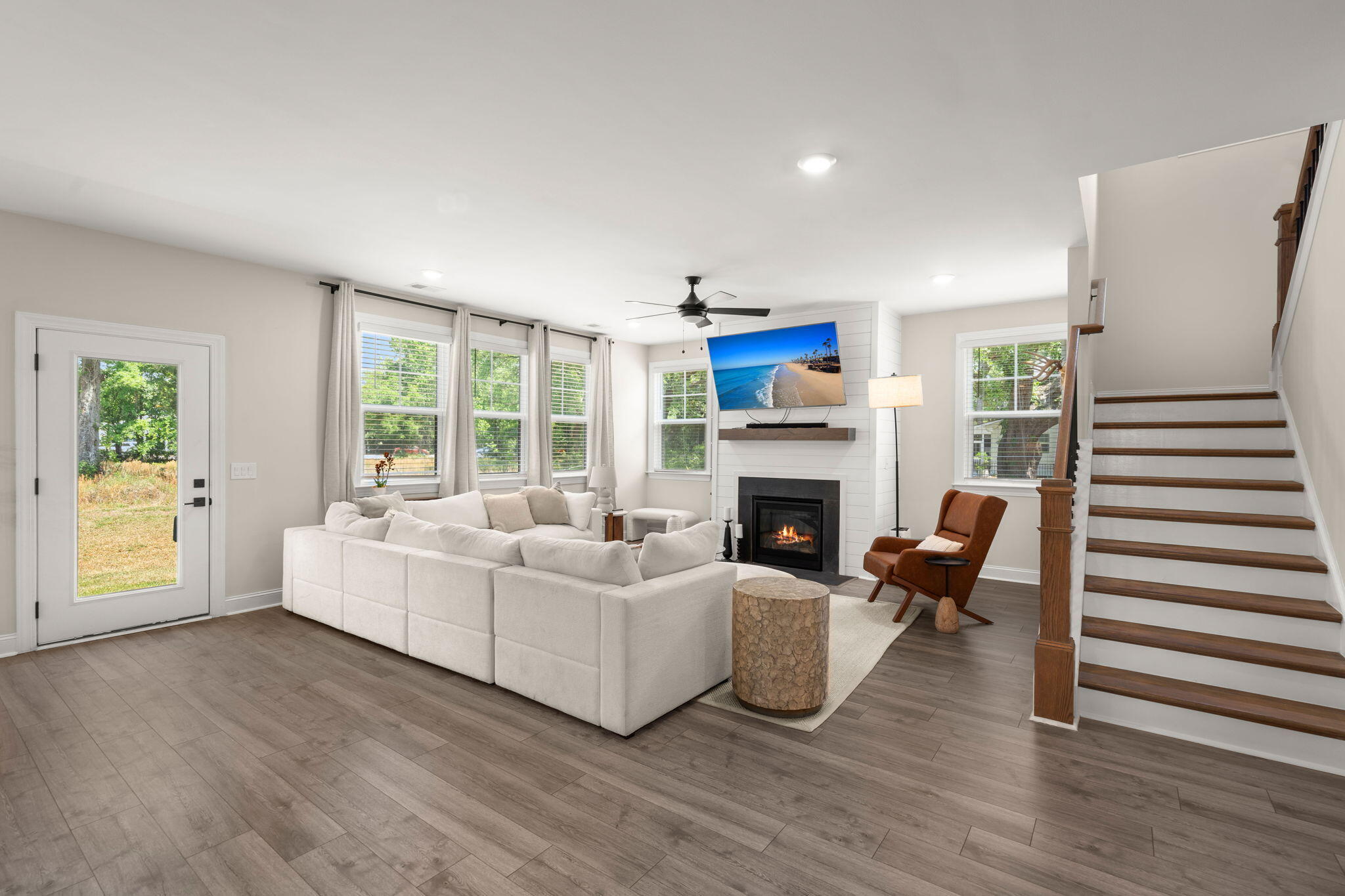 1234 Melvin Bennett Road Mount Pleasant, SC 29464 - Photo 7 of 46 Living Room
