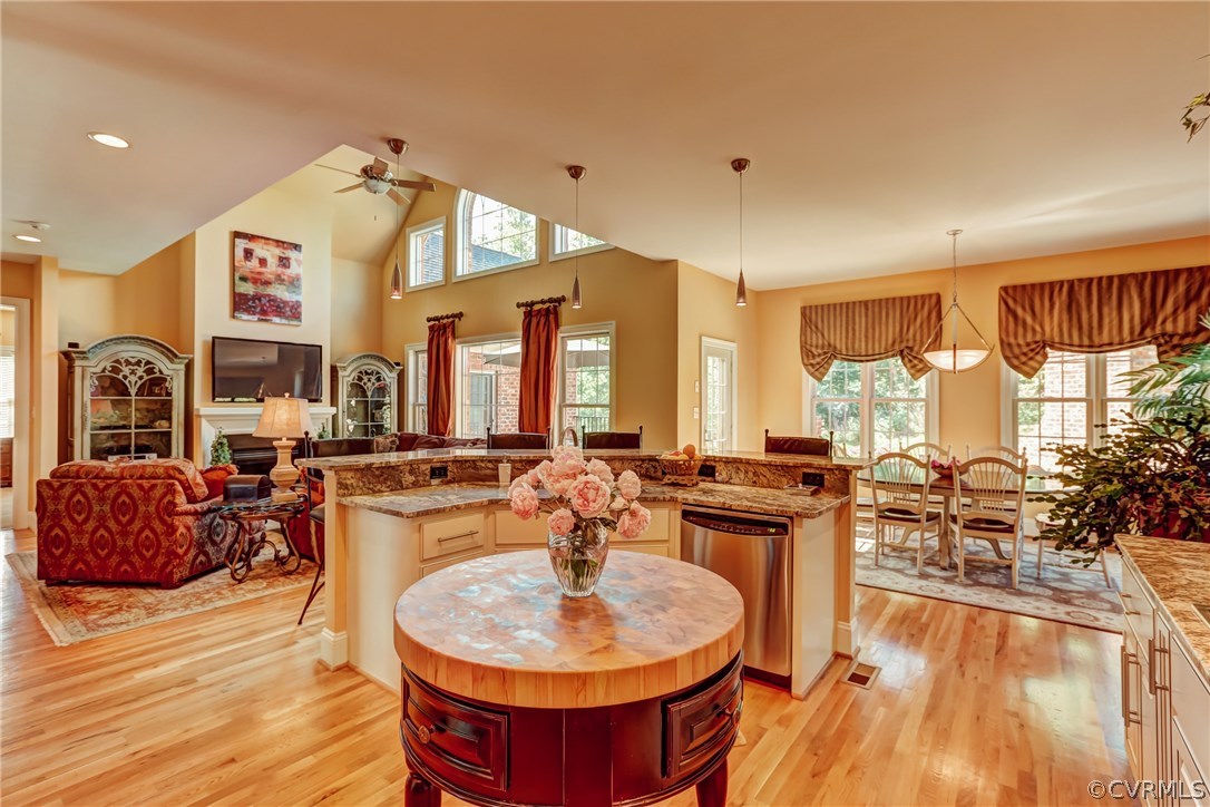 4042 Bircham Loop Midlothian, VA 23113 - Photo 7 of 23 Gallery Image 7