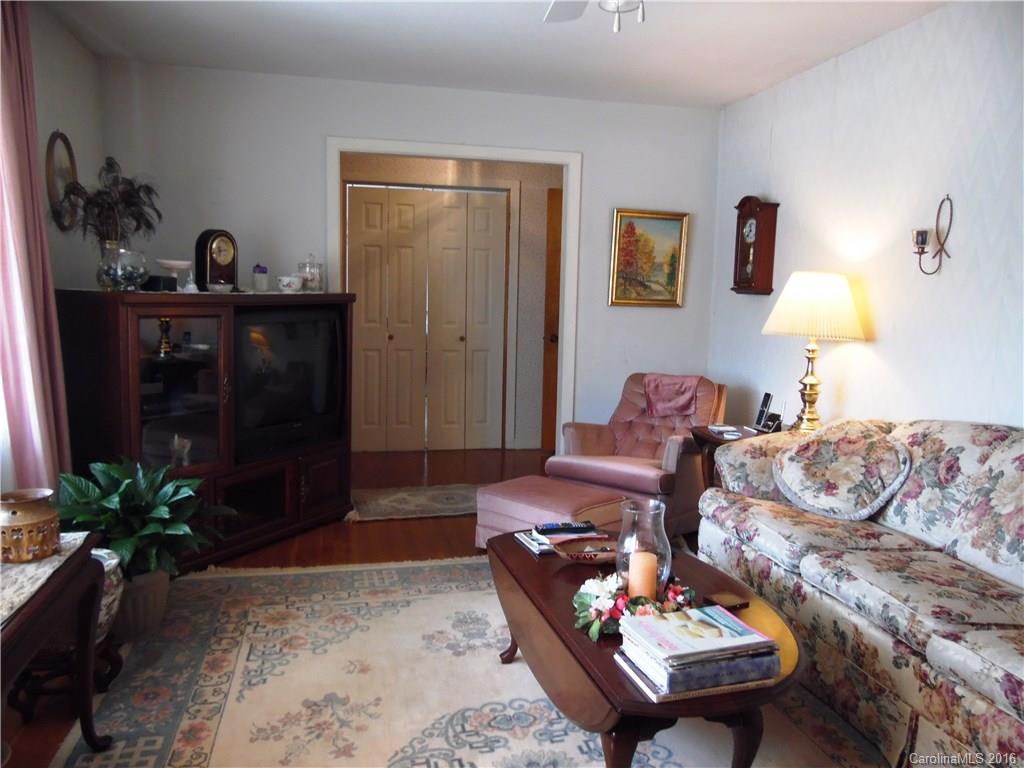 329 Park Road Albemarle, NC 28001 - Photo 3 of 19