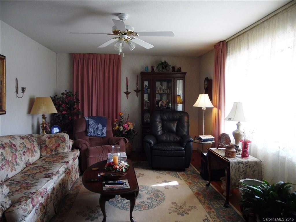 329 Park Road Albemarle, NC 28001 - Photo 4 of 19