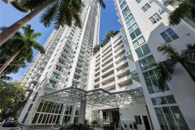 $450,000 | 41 Southeast 5th Street, Unit 312, Miami, FL 33131