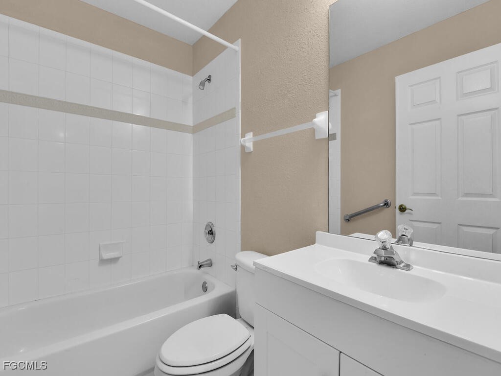2012 Oxford Ridge Circle Lehigh Acres, FL 33973 - Photo 21 of 40 Gallery Image 21