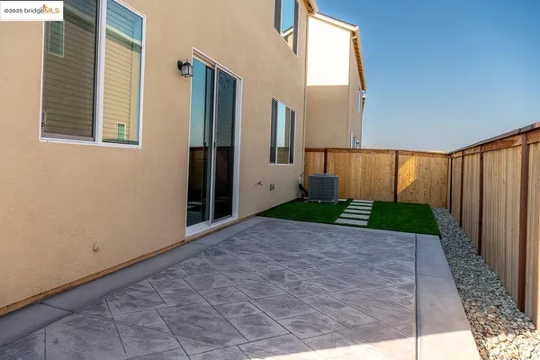 $590,000 | 3596 Kona Kai Way, Sacramento, CA 95835