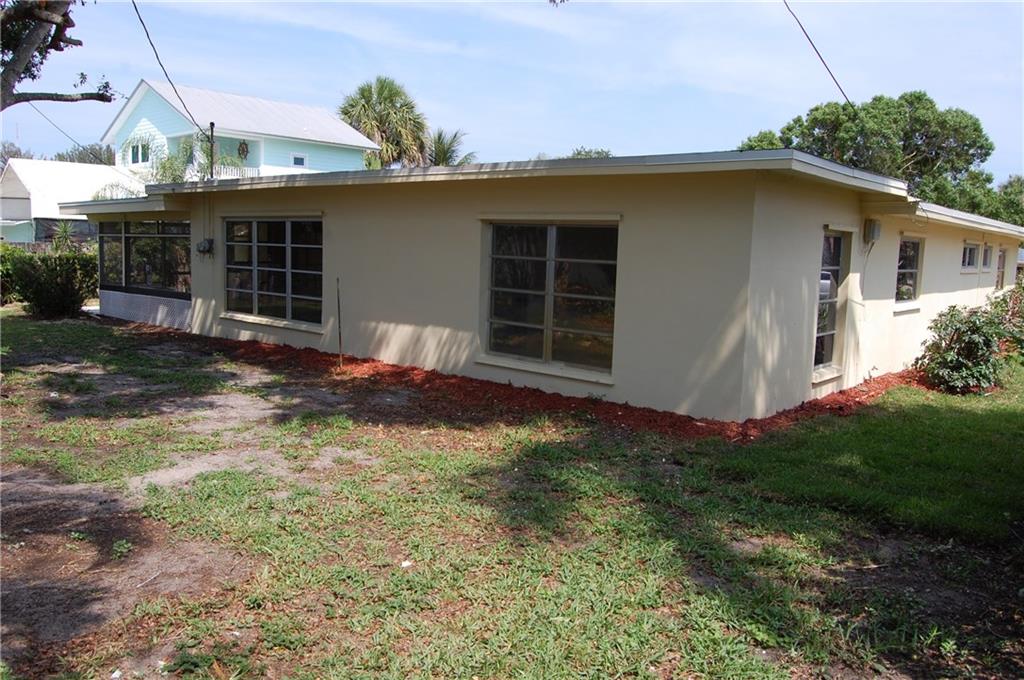 908 Northwest New Providence Road Stuart, FL 34994 - Photo 24 of 25 Gallery Image 24