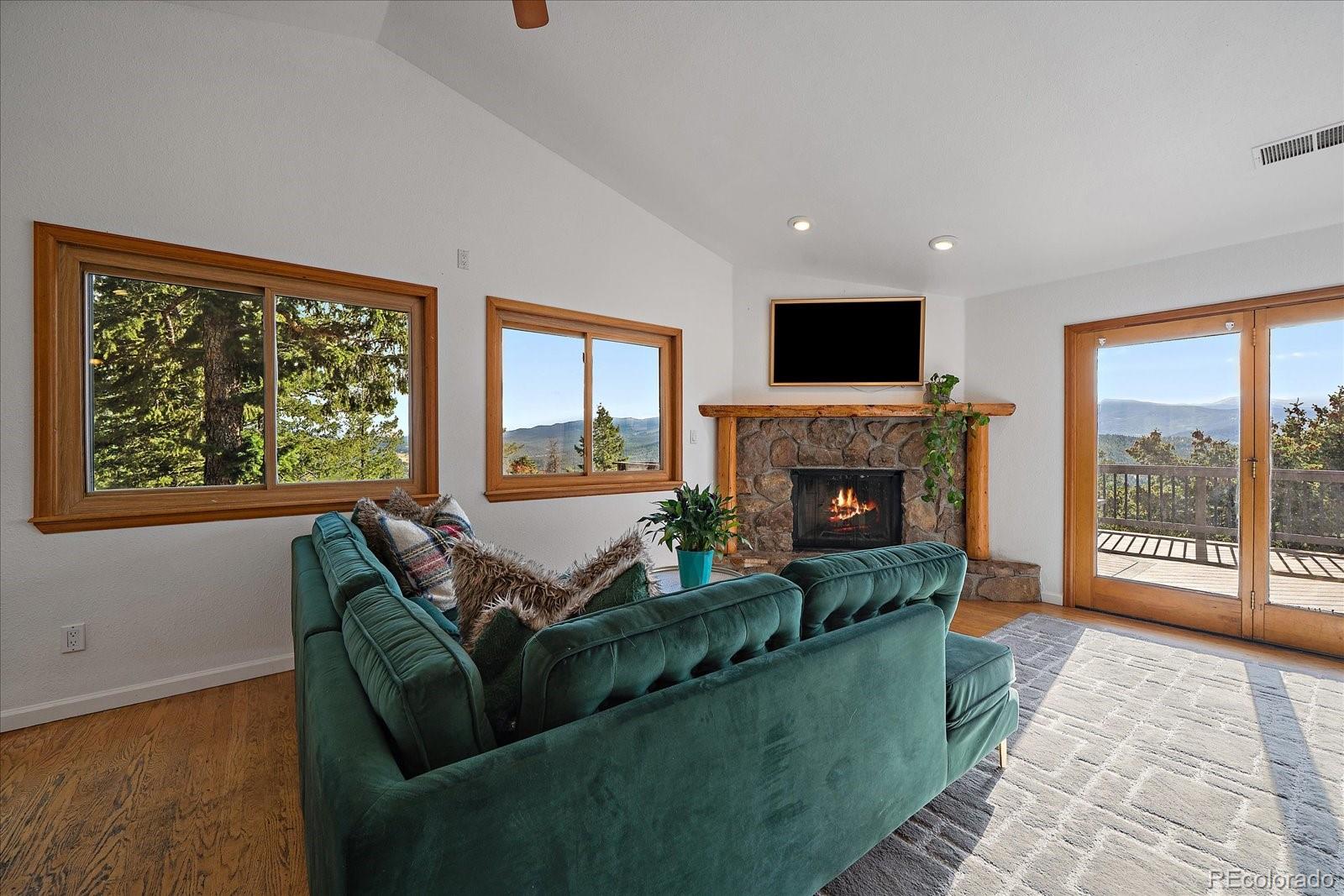 26792 Hilltop Road Evergreen, CO 80439 - Photo 8 of 50