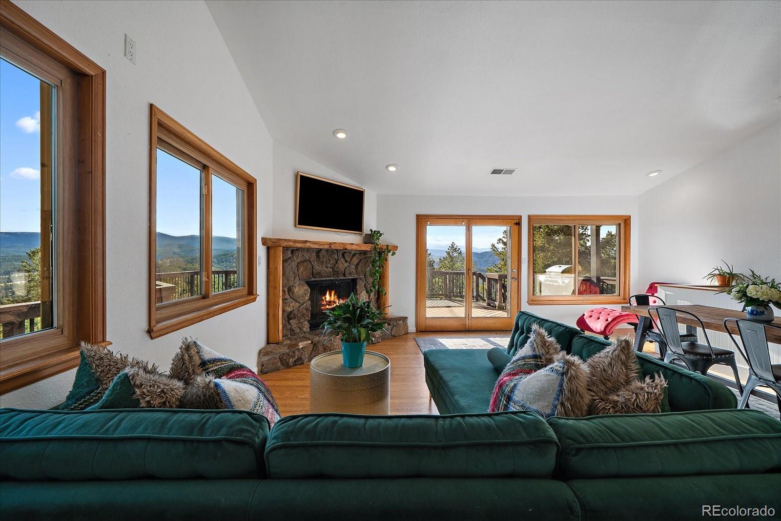 26792 Hilltop Road Evergreen, CO 80439 - Photo 9 of 50