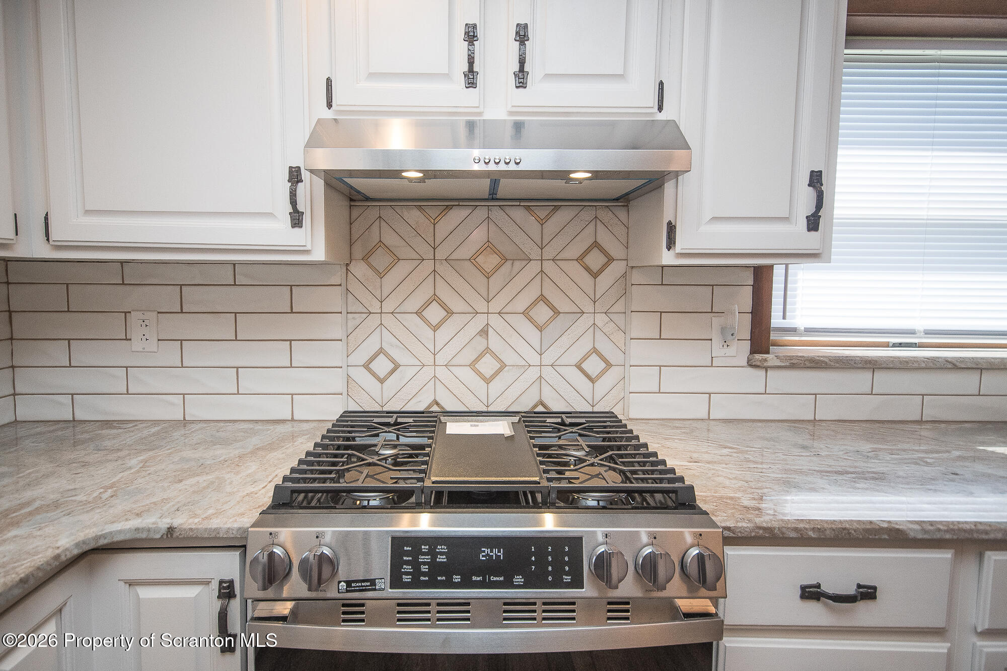 318 Main Street Moosic, PA 18507 - Photo 11 of 45 Kitchen