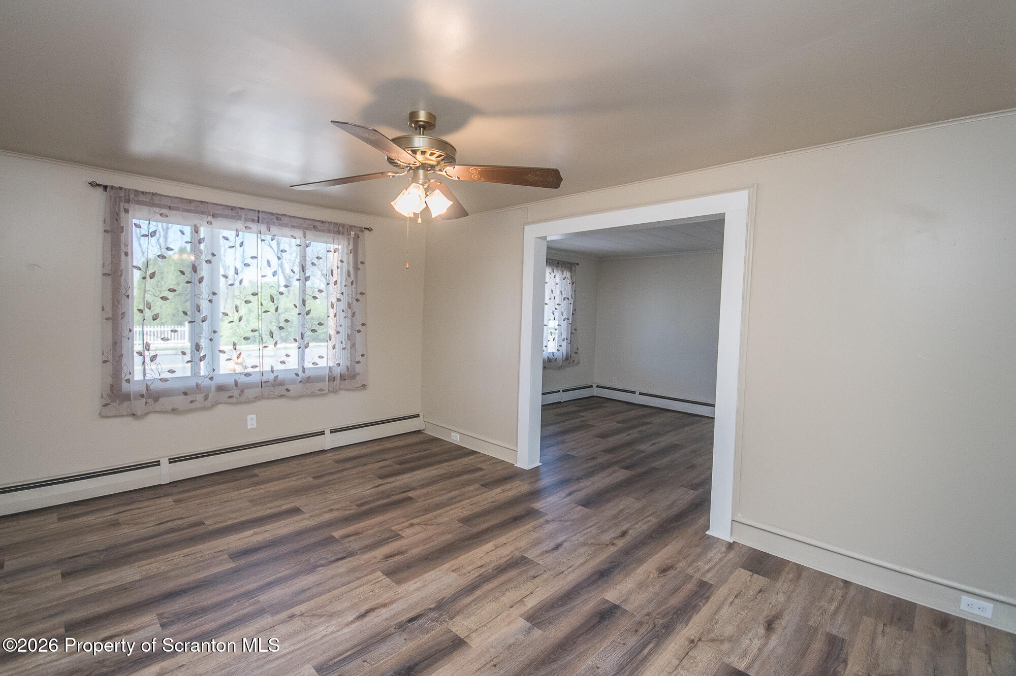 318 Main Street Moosic, PA 18507 - Photo 17 of 45 Family Room