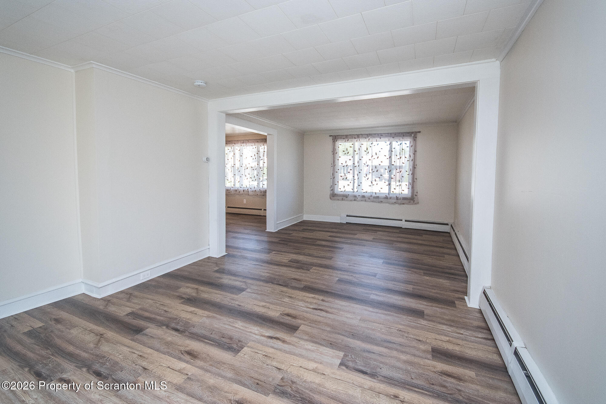 318 Main Street Moosic, PA 18507 - Photo 19 of 45 Great Room