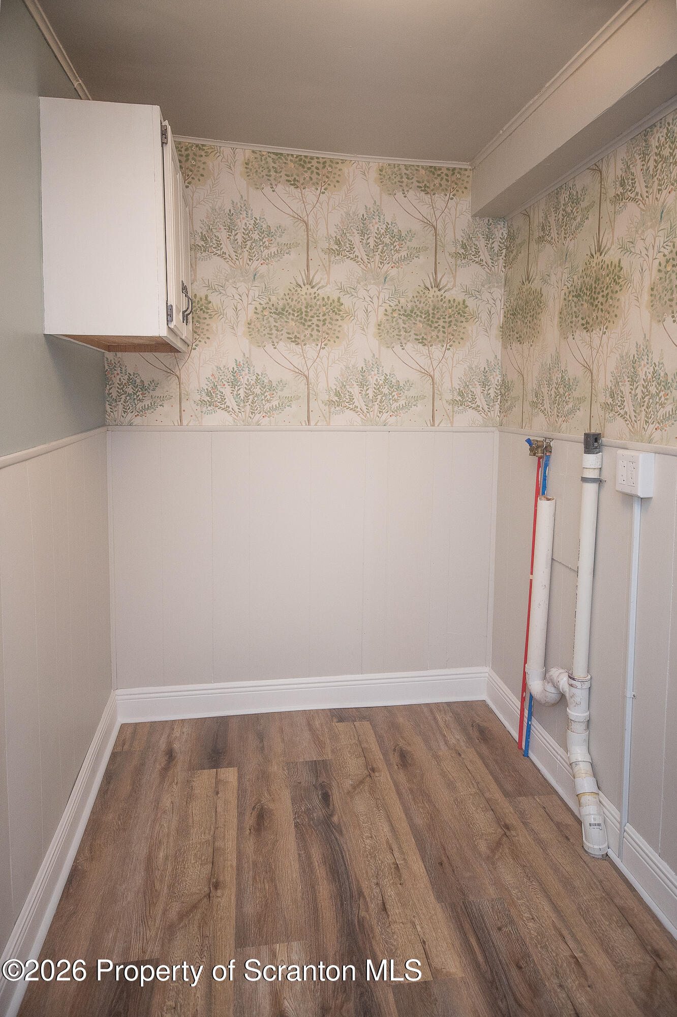 318 Main Street Moosic, PA 18507 - Photo 23 of 45 Laundry