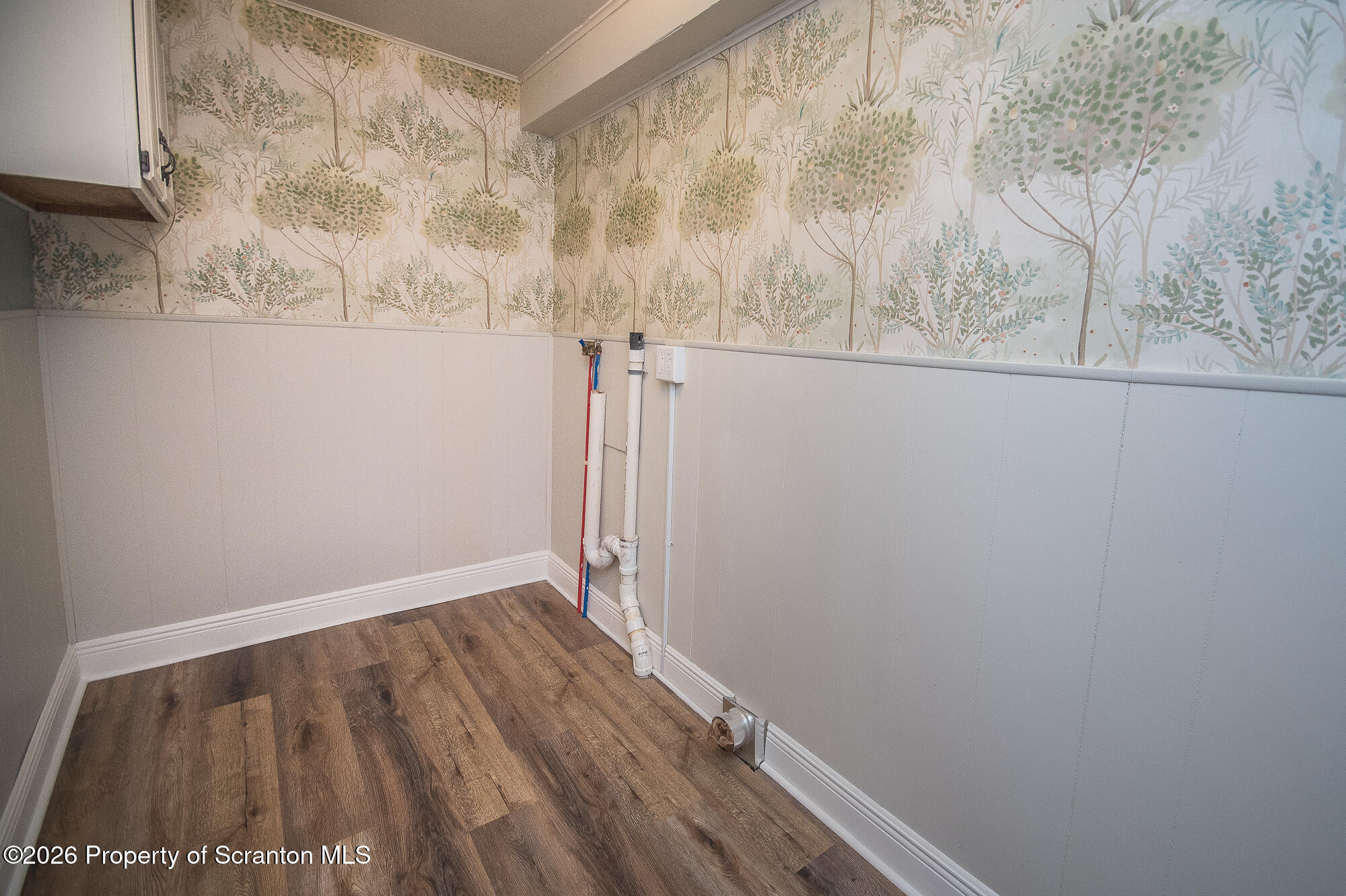 318 Main Street Moosic, PA 18507 - Photo 24 of 45 Laundry