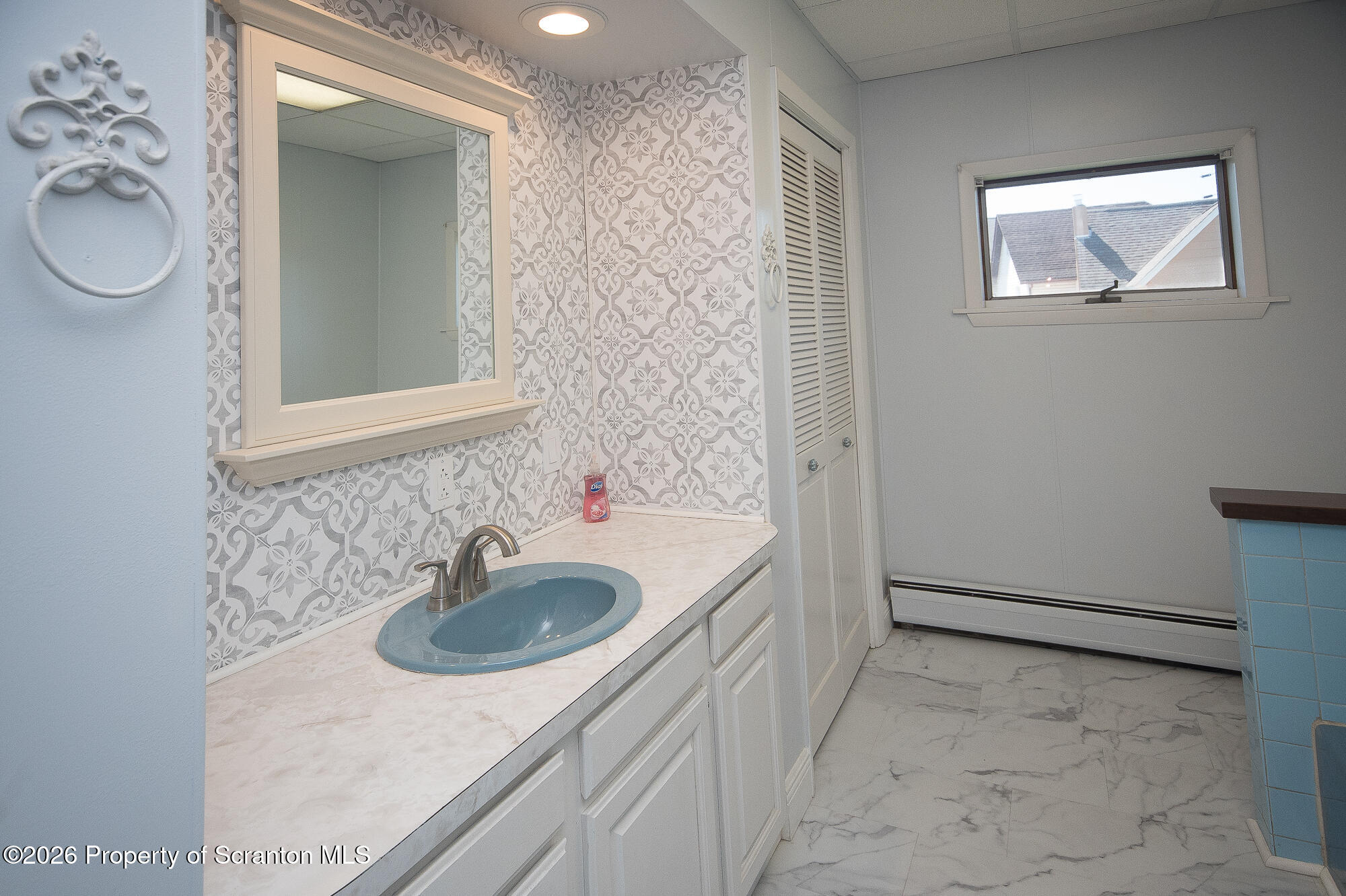 318 Main Street Moosic, PA 18507 - Photo 29 of 45 Full Bathroom