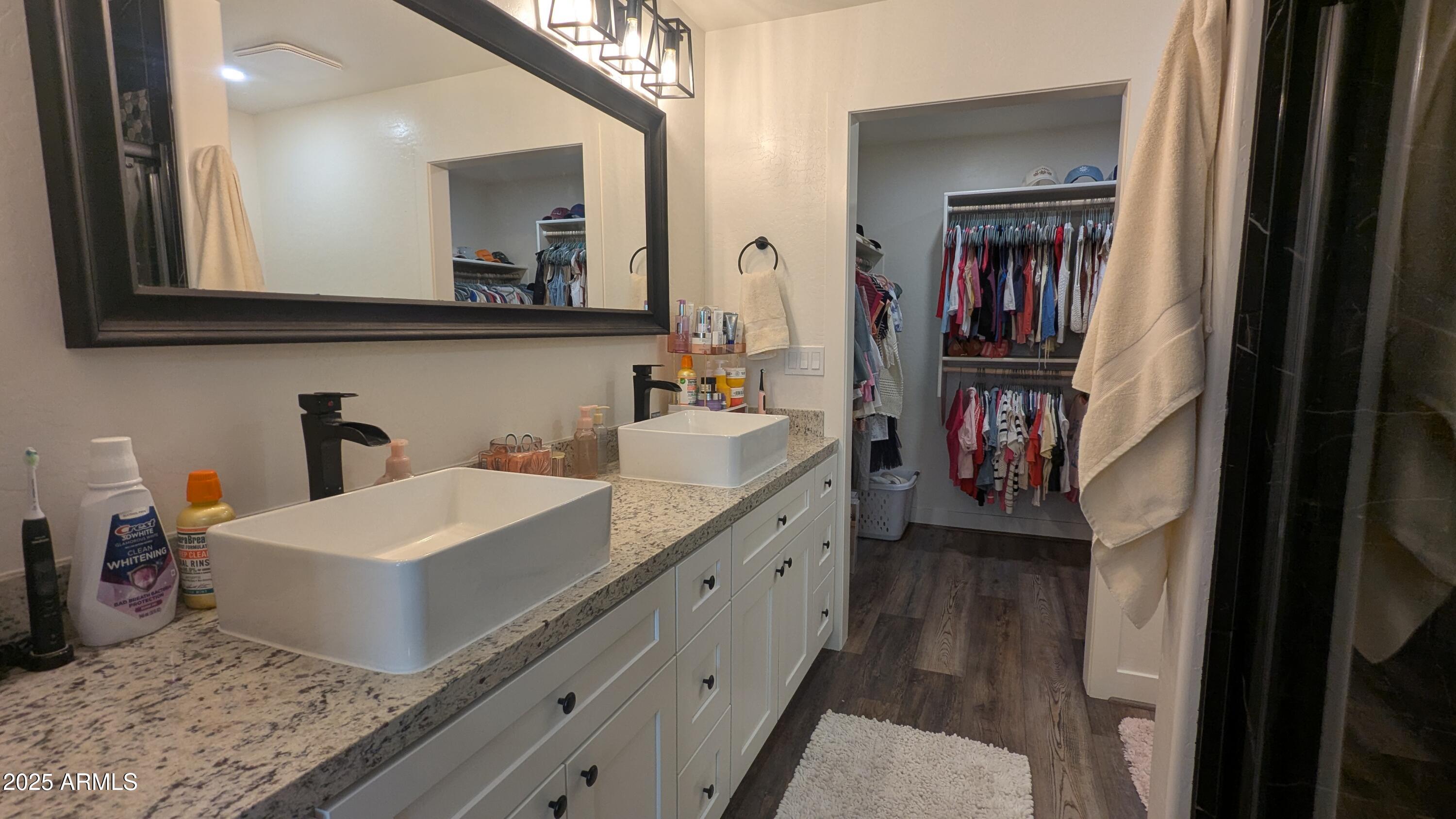 157 Frontage Road Concho, AZ 85924 - Photo 20 of 69 a bathroom with a sink and a mirror