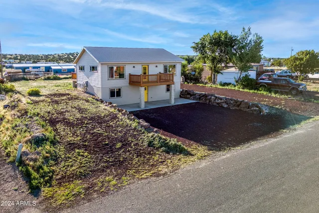 $319,000 | 157 Frontage Road, Concho, AZ 85924