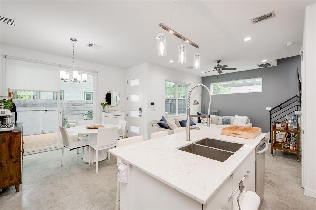 1404 East 2nd Street, Unit 2 Austin, TX 78702 - Photo 7 of 33