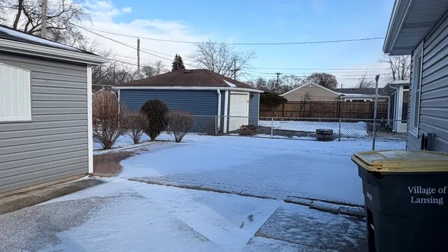 $1,950 | 3528 Adams Street, Lansing, IL 60438