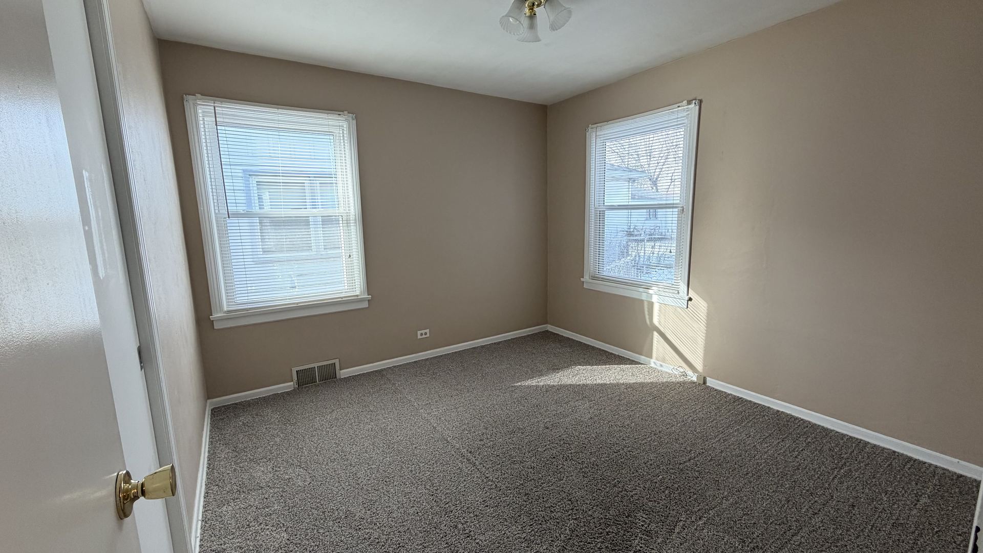 3528 Adams Street Lansing, IL 60438 - Photo 9 of 21