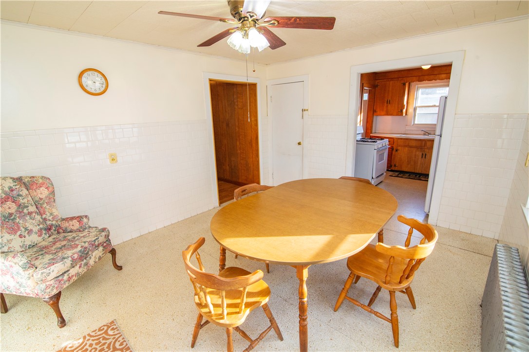 25 Batterson Avenue Westerly, RI 02891 - Photo 7 of 33