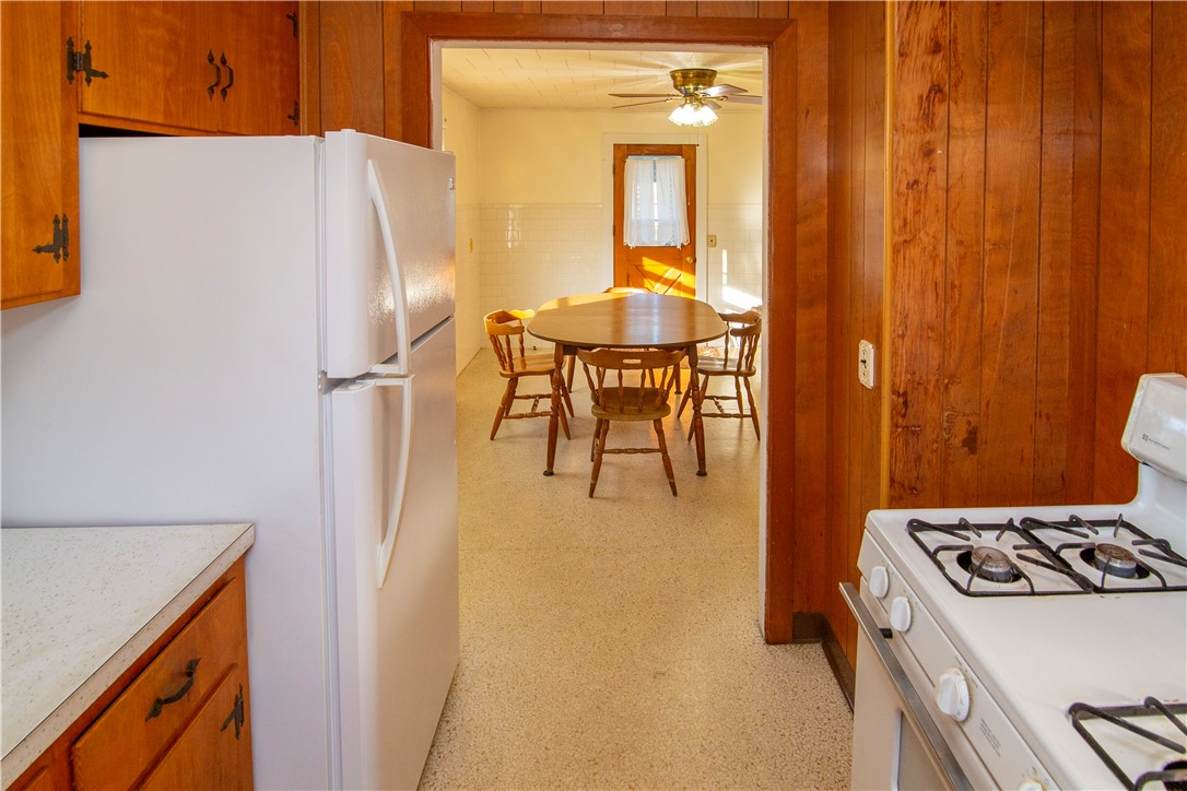 25 Batterson Avenue Westerly, RI 02891 - Photo 10 of 33