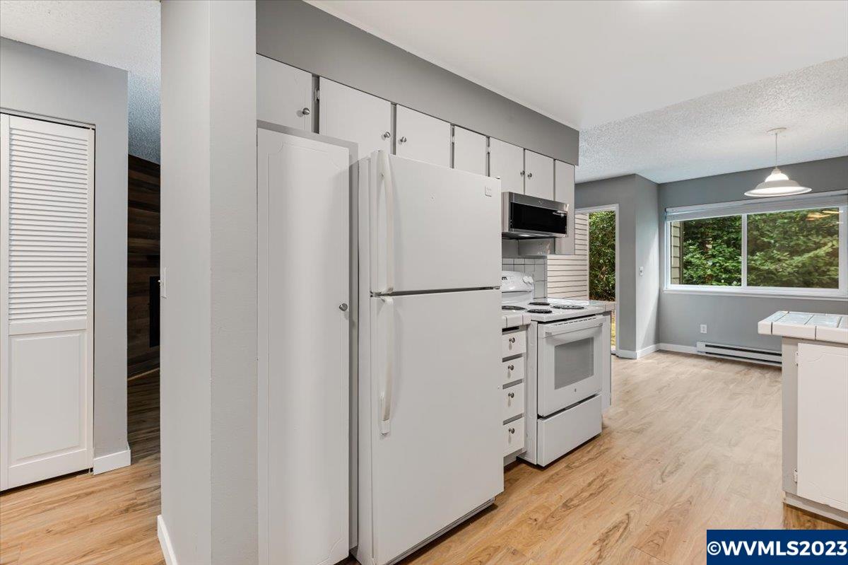 6745 Southwest Scholls Ferry Road Beaverton, OR 97008 - Photo 4 of 29