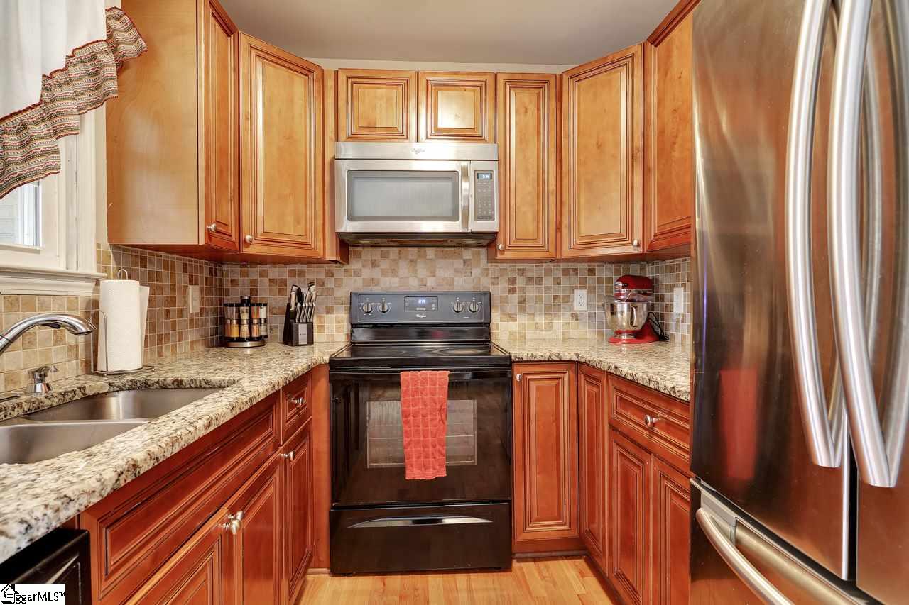 2014 East Lee Road Taylors, SC 29687 - Photo 12 of 30 Gallery Image 12