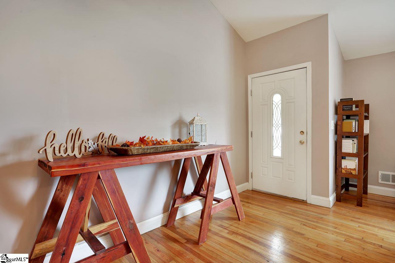 2014 East Lee Road Taylors, SC 29687 - Photo 13 of 30 Gallery Image 13