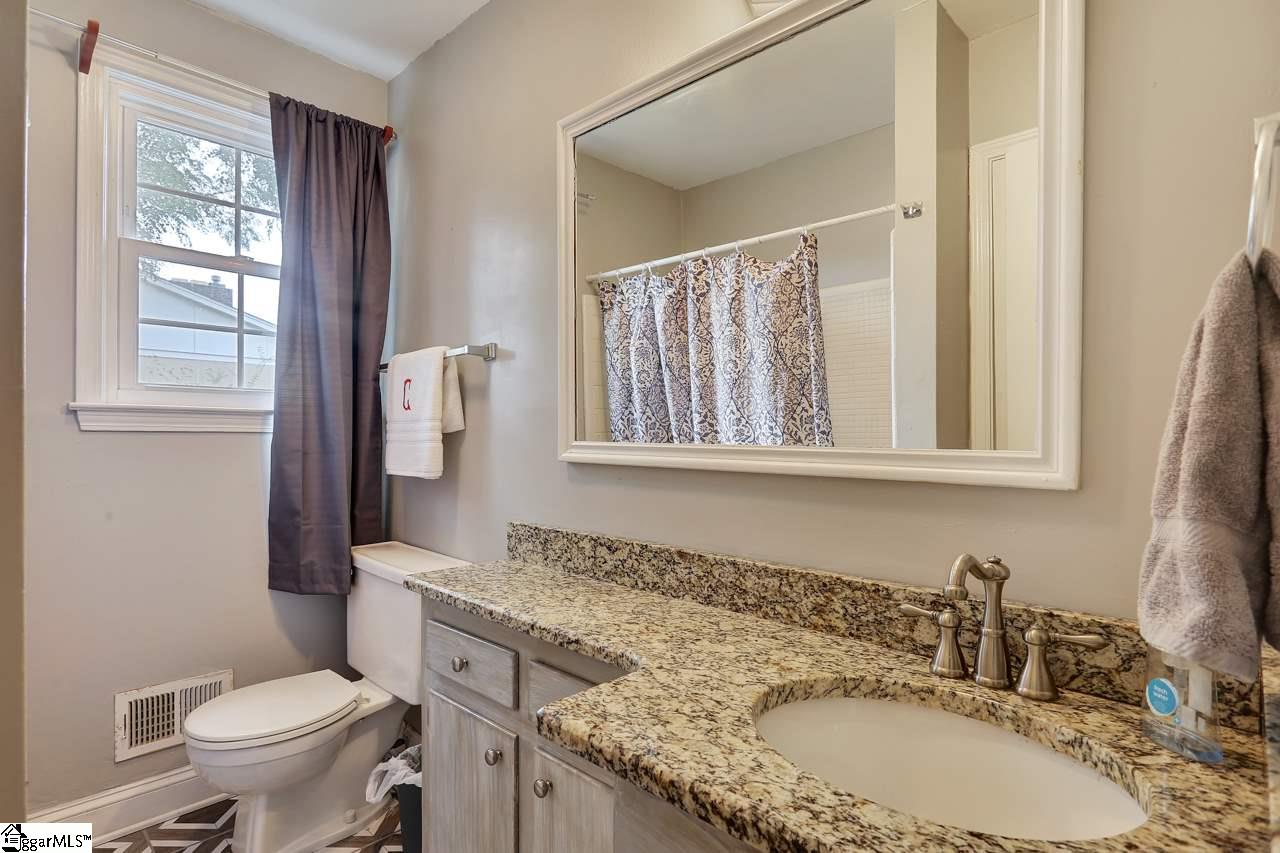 2014 East Lee Road Taylors, SC 29687 - Photo 24 of 30 Gallery Image 24