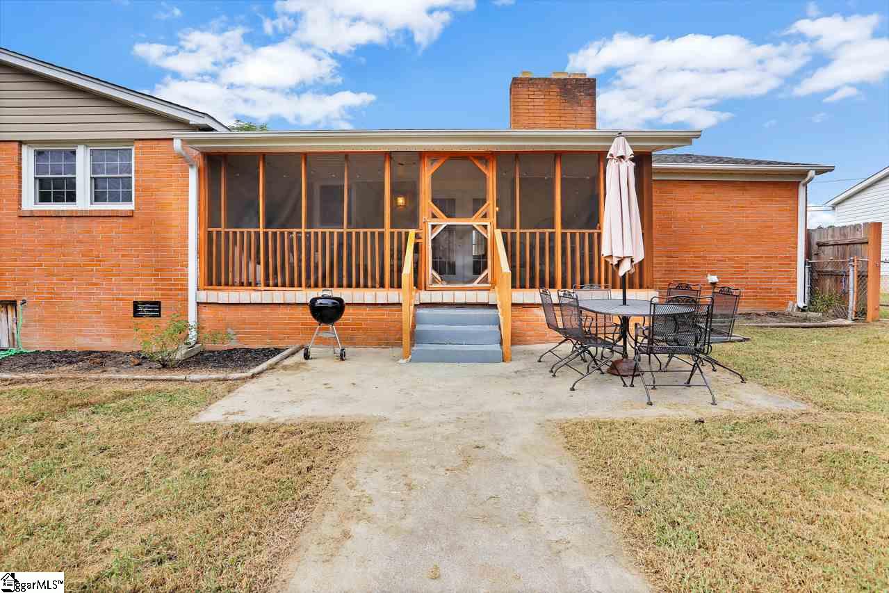 2014 East Lee Road Taylors, SC 29687 - Photo 28 of 30 Gallery Image 28