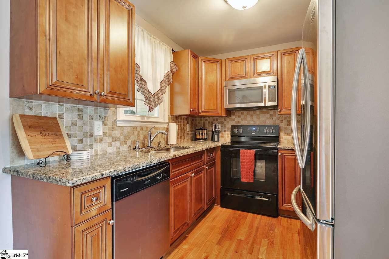 2014 East Lee Road Taylors, SC 29687 - Photo 10 of 30 Gallery Image 10