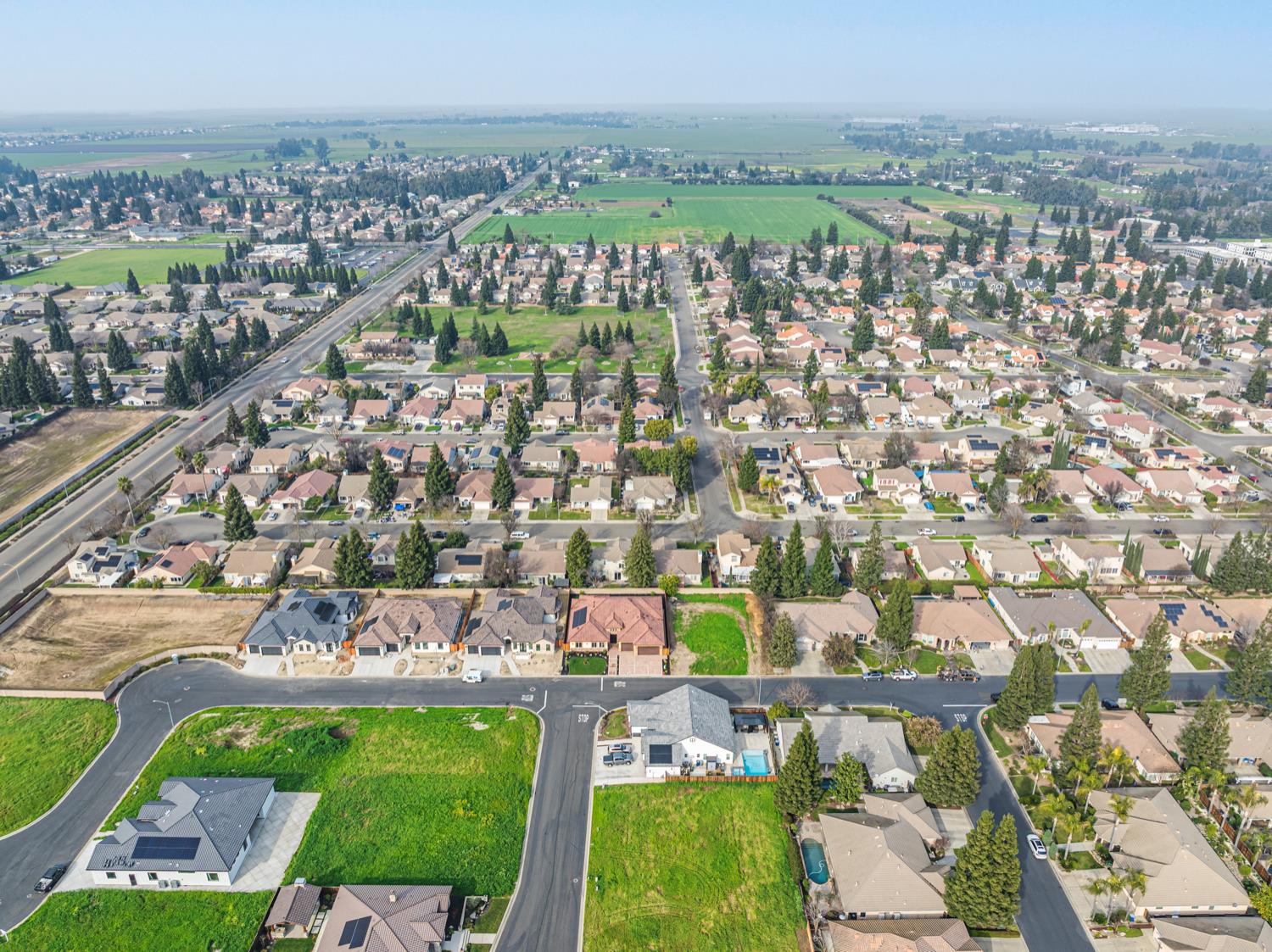 2009 Robin Hood Lane Merced, CA 95340 - Photo 47 of 50 a view of a city