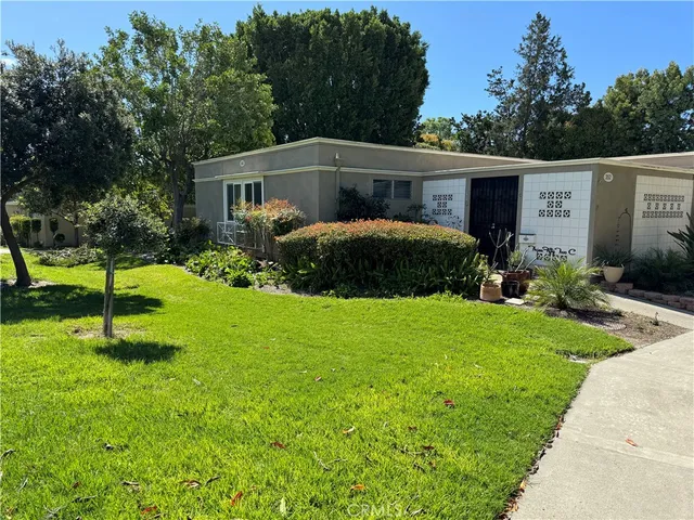 $3,200 | 352 Avenida Sevilla, Unit C, Laguna Woods, CA 92637