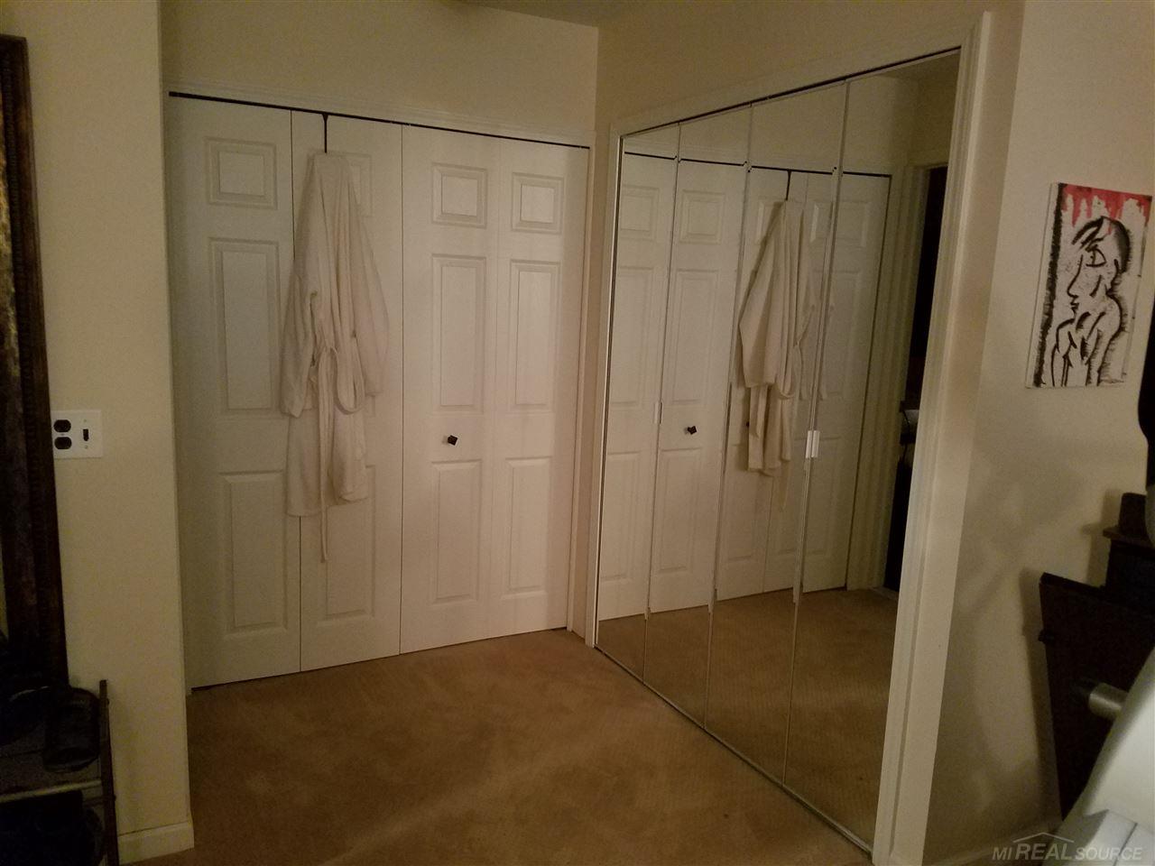 29149 Hayes Road, Unit 37 2 Warren, MI 48088 - Photo 15 of 20