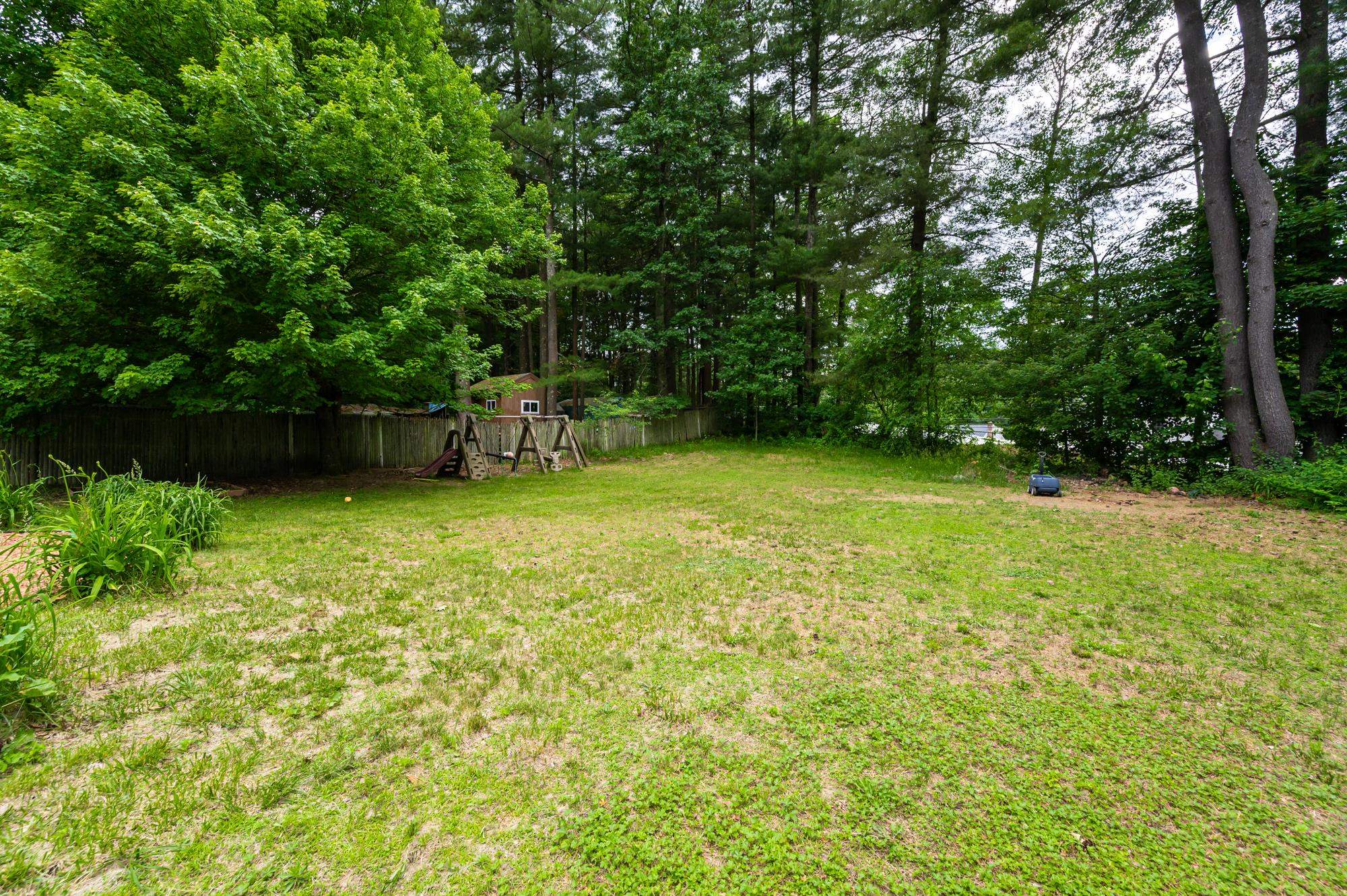 11 Conant Road Nashua, NH 03062 - Photo 25 of 40