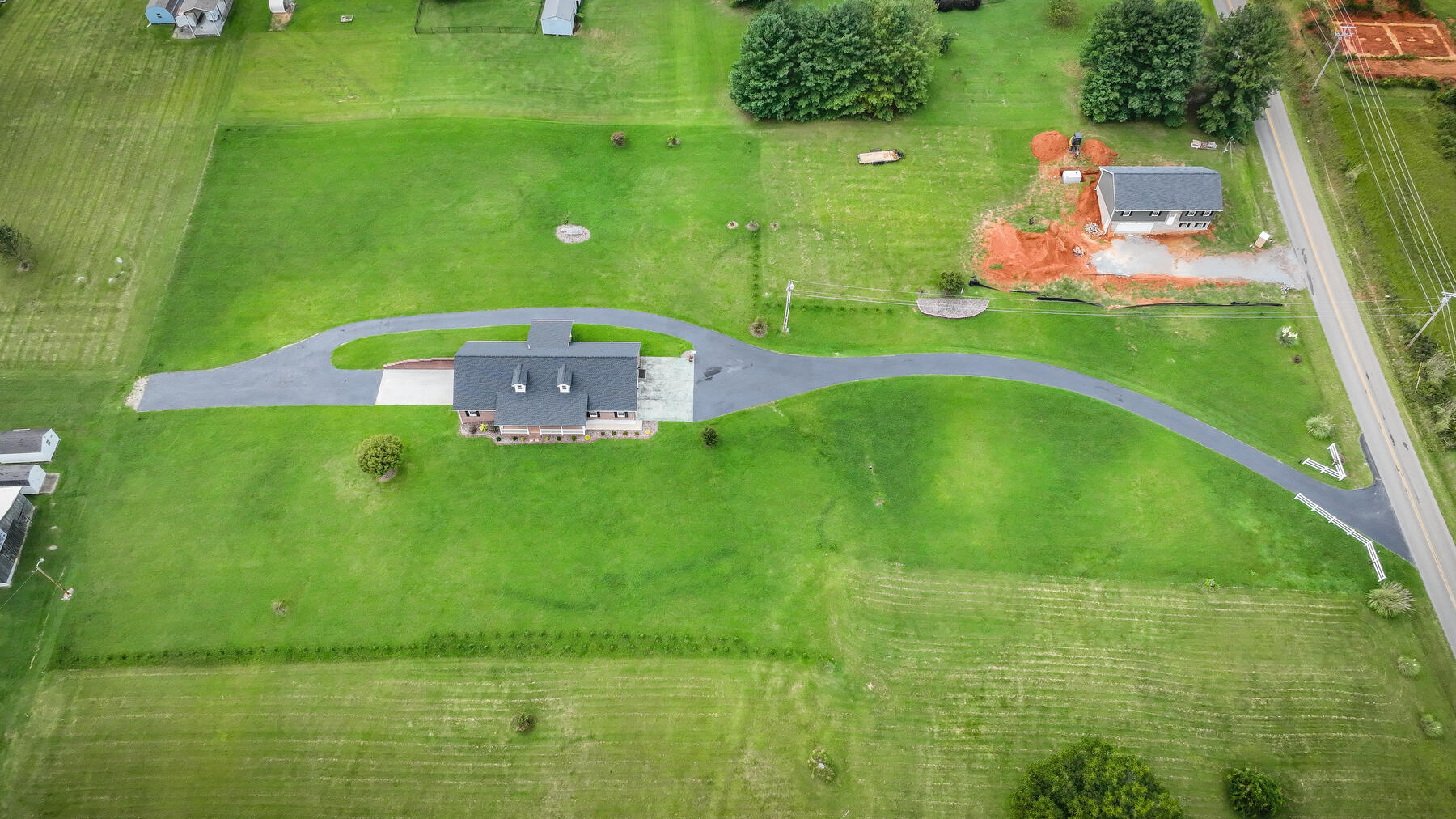 121 Charlie Hoss Road Jonesborough, TN 37659 - Photo 8 of 54 121 Charlie Hoss Road pic 7