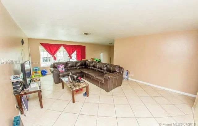 $2,500 | 5333 Northwest 18th Street, Unit 3A, Lauderhill, FL 33313