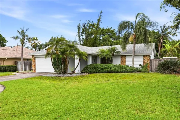 $549,999 | 10975 96th Street North, Largo, FL 33773