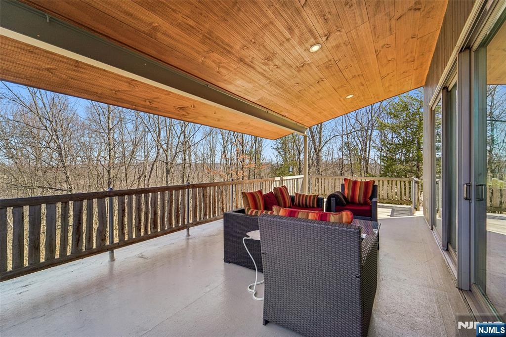 71 Sally Harden Road Sussex, NJ 07461 - Photo 29 of 33