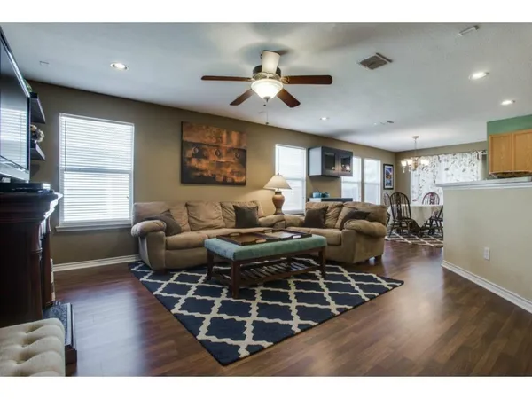 $2,250 | 6925 Planters Row Drive, McKinney, TX 75070