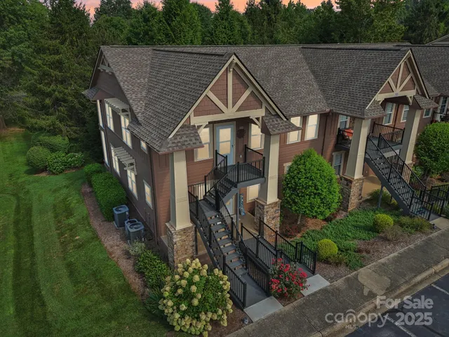 $242,000 | 1002 Deermouse Way, Hendersonville, NC 28792