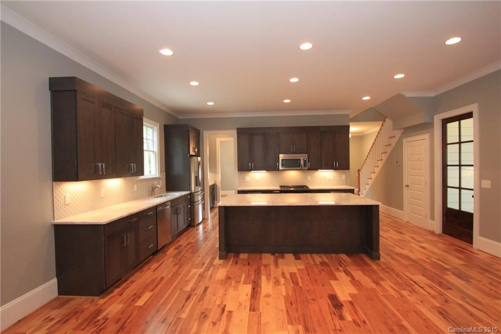 322 Mill Road Charlotte, NC 28216 - Photo 11 of 22