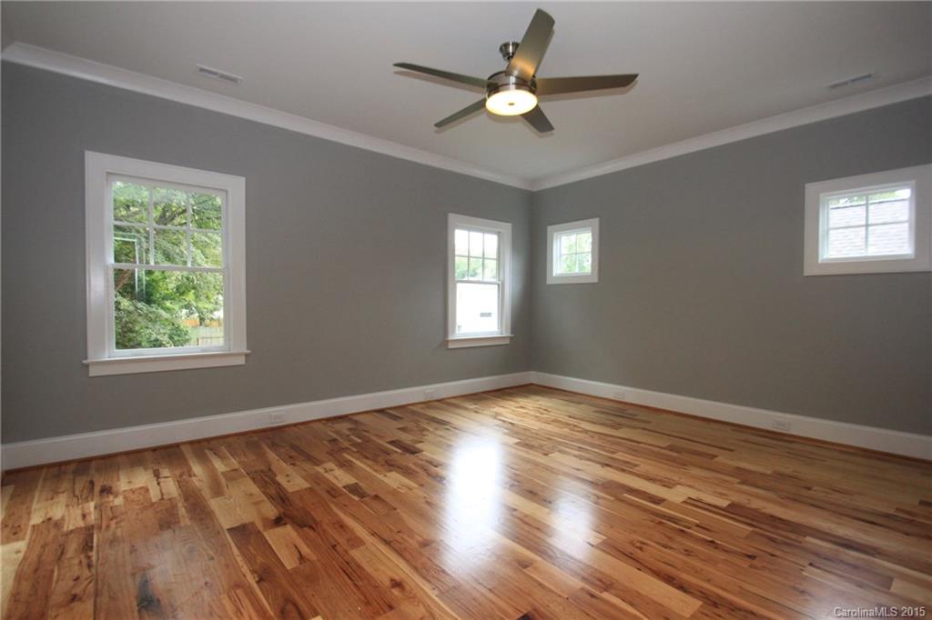 322 Mill Road Charlotte, NC 28216 - Photo 15 of 22