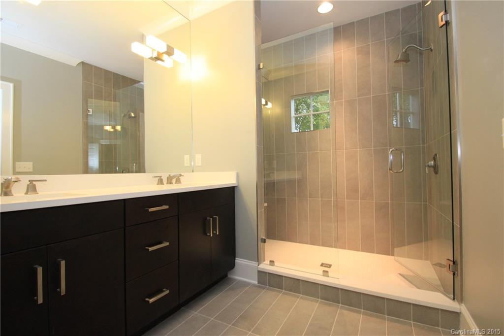 322 Mill Road Charlotte, NC 28216 - Photo 17 of 22