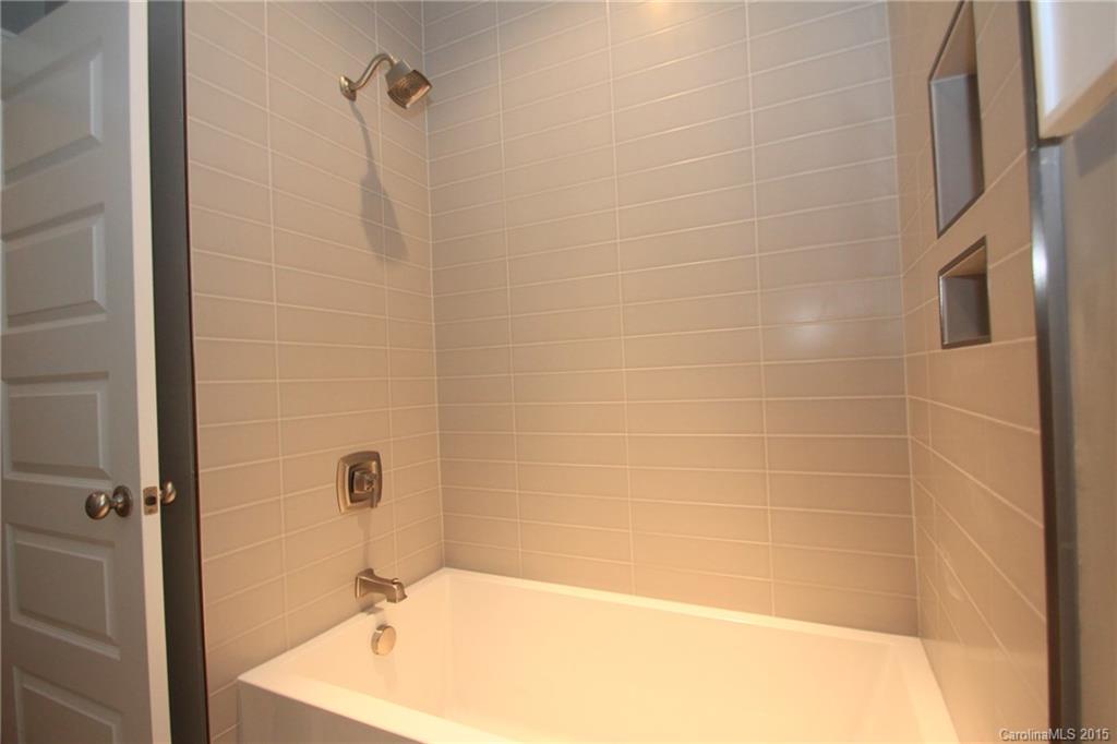 322 Mill Road Charlotte, NC 28216 - Photo 20 of 22