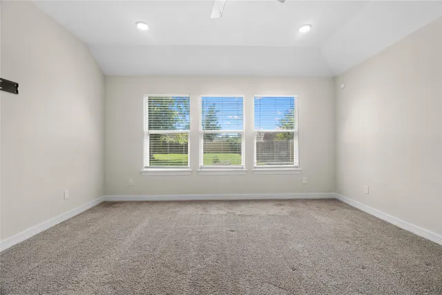 $264,900 | 1208 East Henderson Road, Angleton, TX 77515