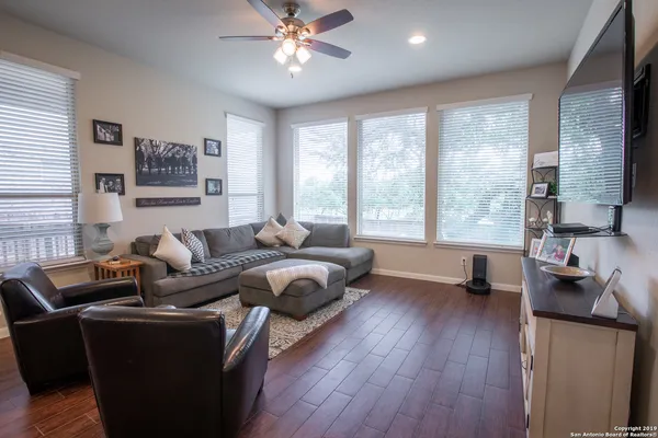 $2,395 | 22419 Carriage Bush, San Antonio, TX 78261