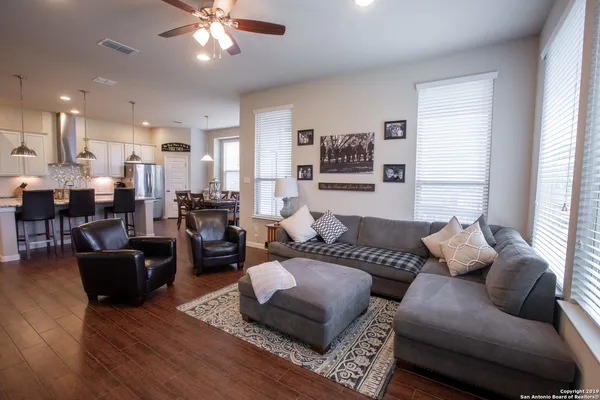$2,395 | 22419 Carriage Bush, San Antonio, TX 78261
